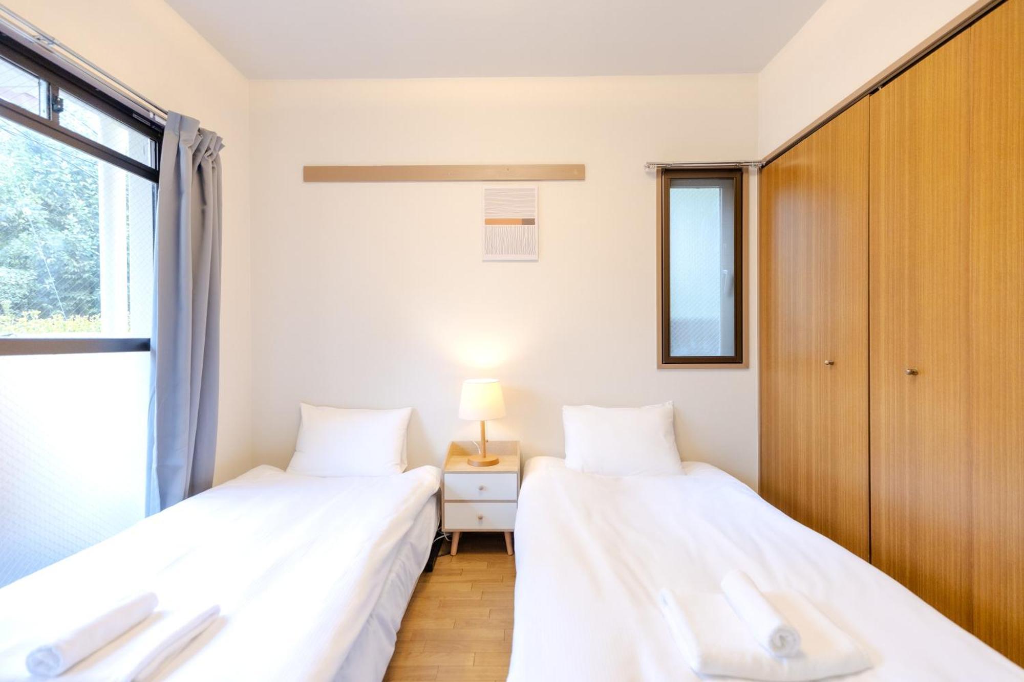 Shinjuku Waseda Earthtone Apartment — Photos 1